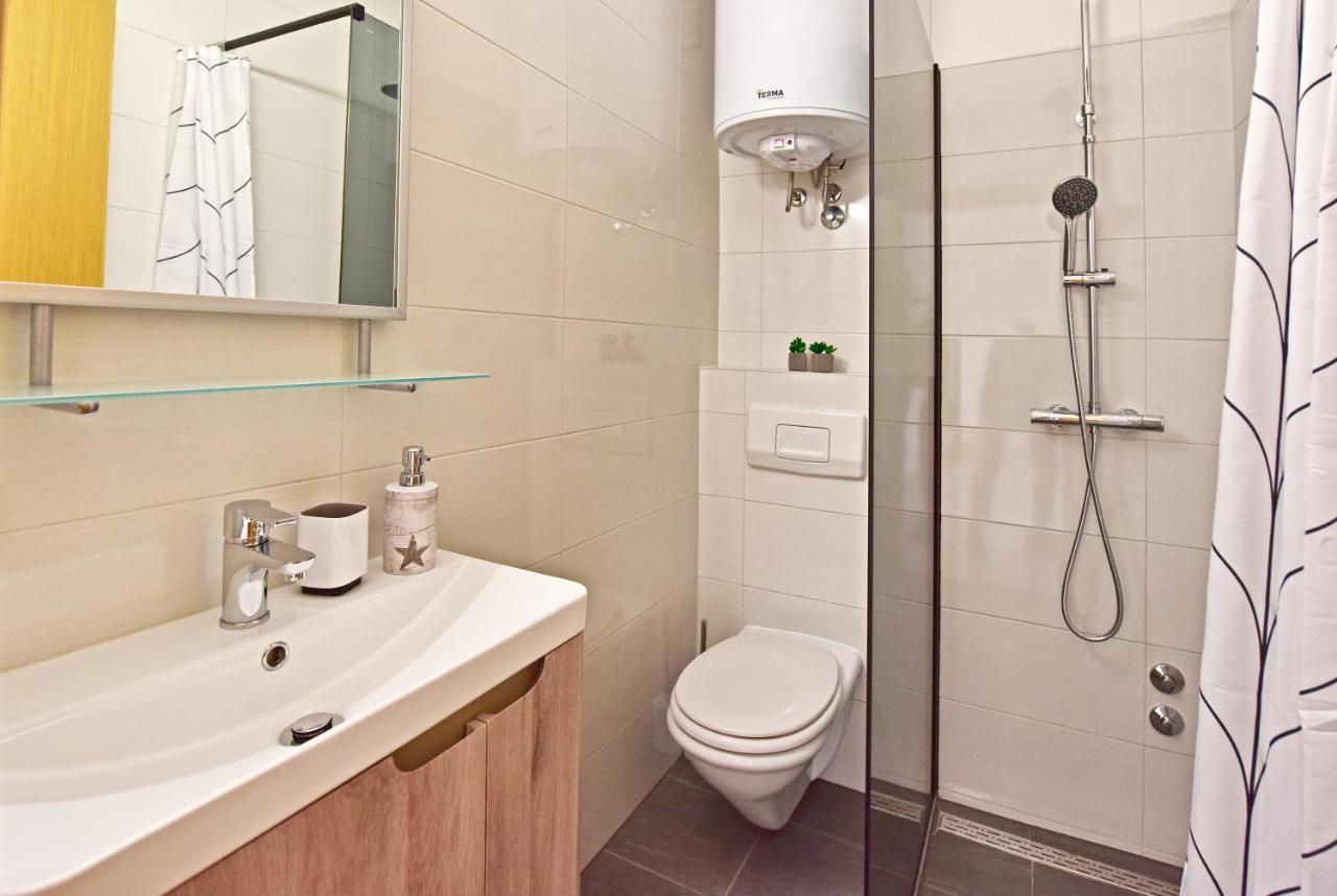 Apartments Elin Sofia Poreč Extérieur photo