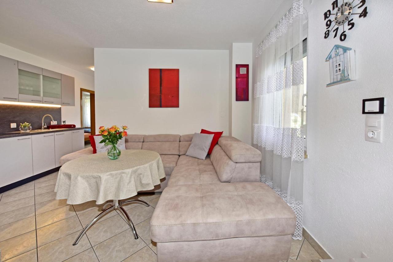 Apartments Elin Sofia Poreč Extérieur photo