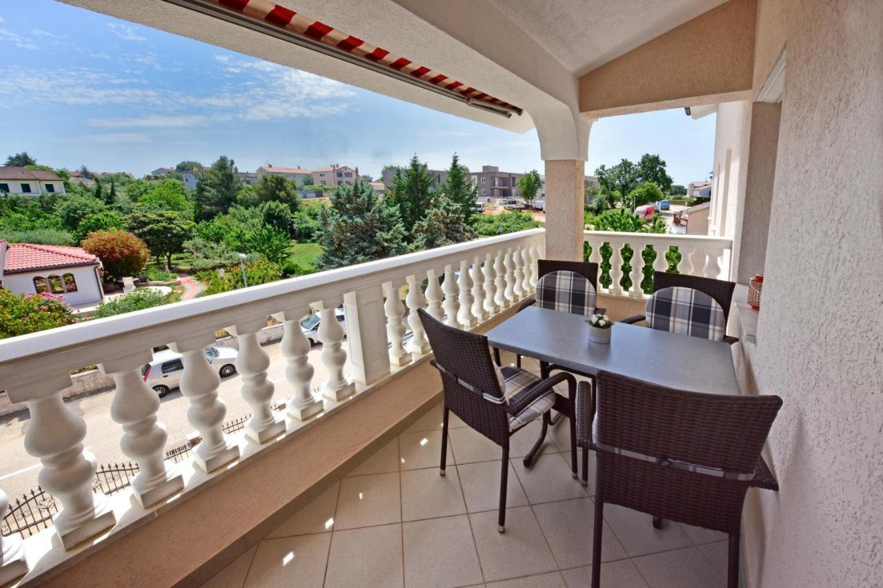 Apartments Elin Sofia Poreč Extérieur photo